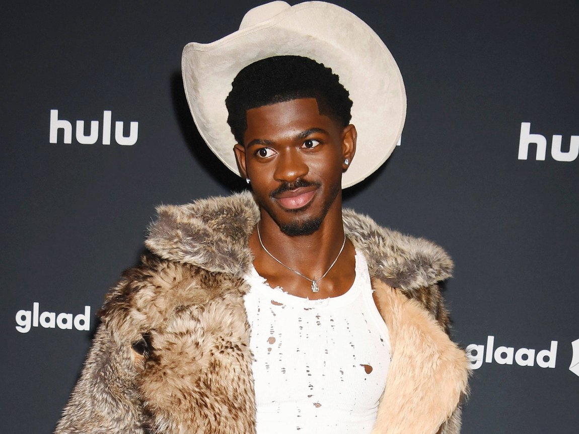 Lil Nas X appears in court for first time after hospitalization(02)