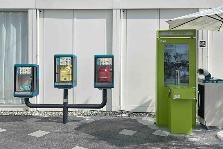 (ゆういち)レトロな公衆電話機 ゆういち)レトロな公衆電話機 ゆういち)レトロな公衆電話機