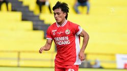 Ripal Wahyudi-Cornelius Stewart Jadi Sorotan, Pertandingan Semen Padang vs PSM Makassar Berakhir Imb
