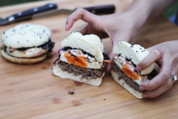 Resep Yakiniku Burger Rumahan yang Lezat, Bergizi, dan Instagramable ala Devina Hermawan