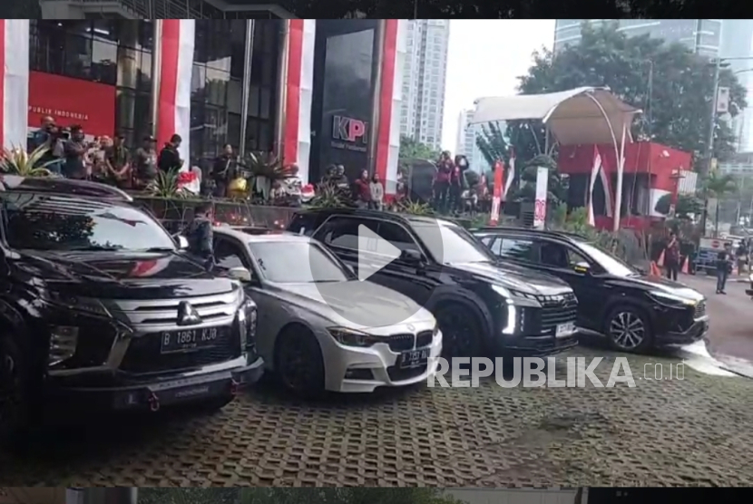 Hari Ini, KPK Periksa Lisa Mariana dan Umumkan Status Hukum Wamenaker Ebenezer
