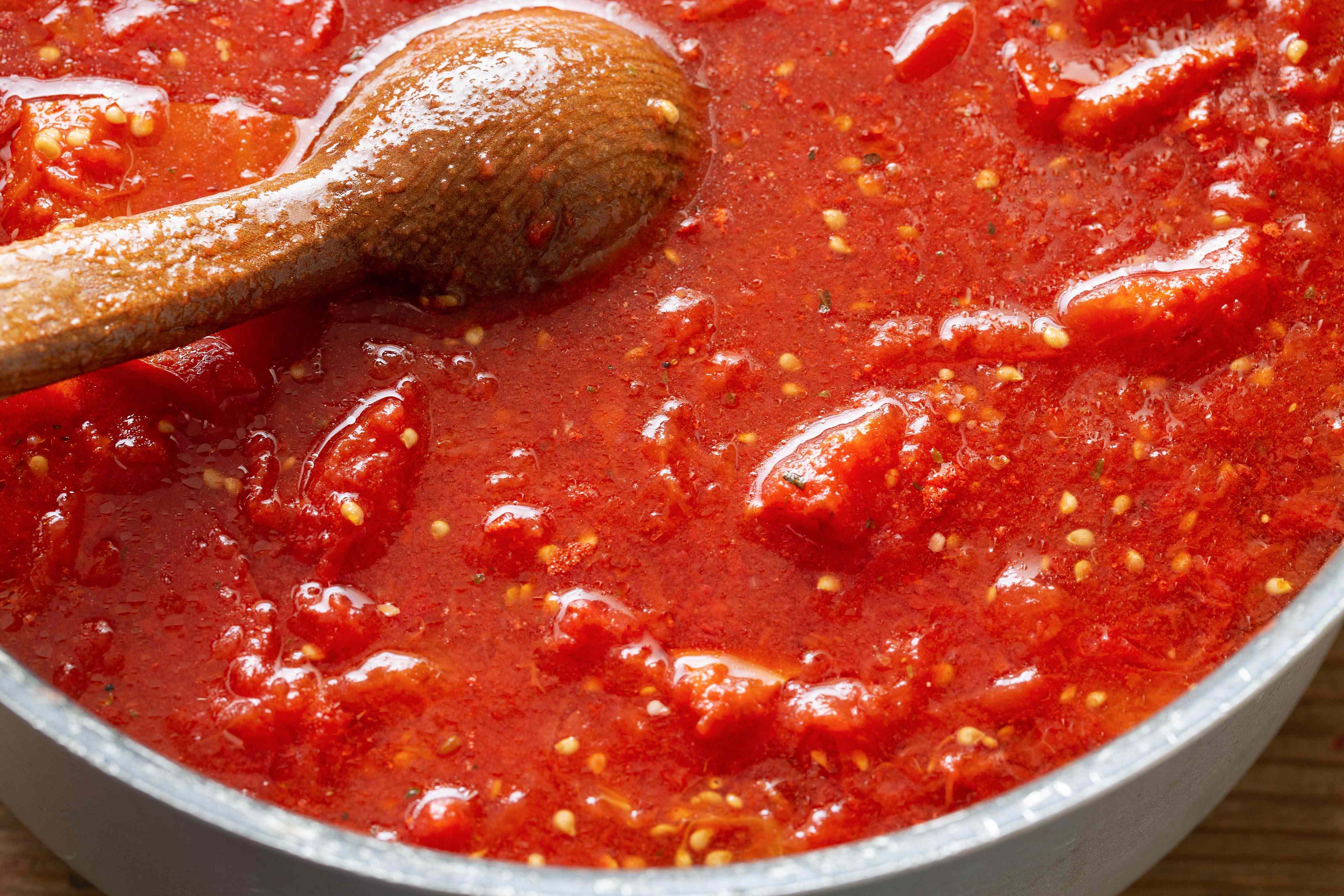 The Only Tomato You Should Use for Sauce, According to Chefs