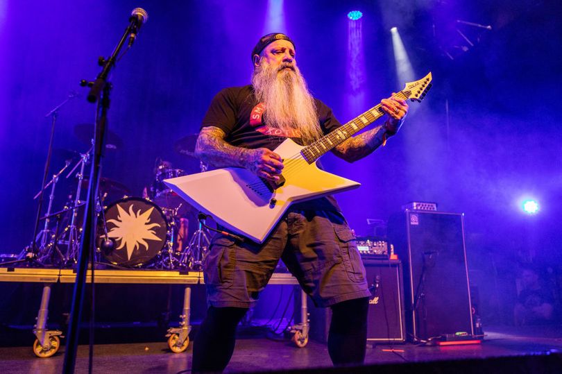 90s metal icon will perform while seated on tour after worrying