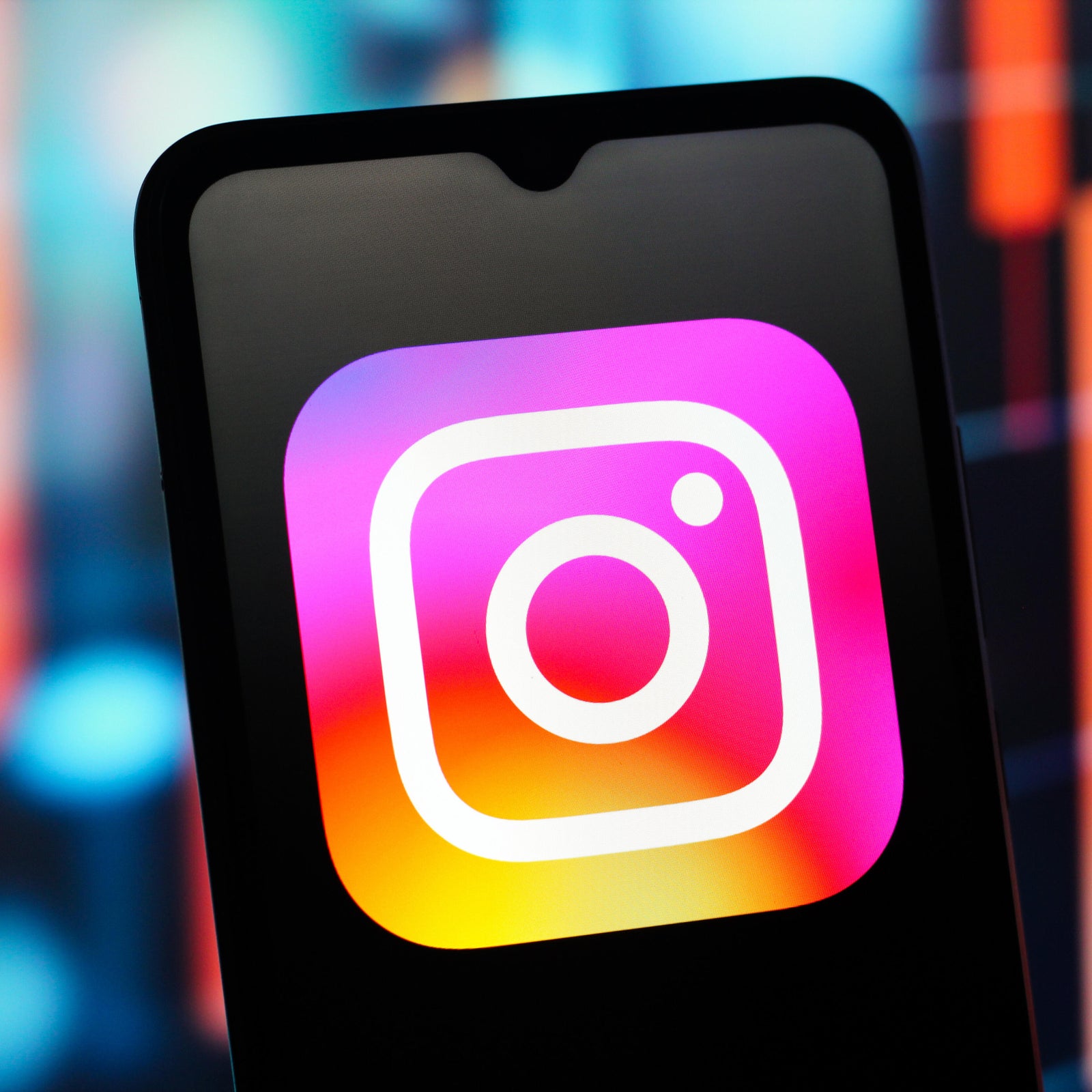 Why is Instagram's new Map feature controversial, and should you ...