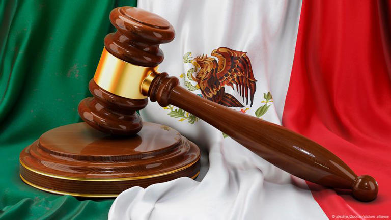 Según la organización Artículo 19, 2025 fue el año en el que se registró el mayor número de acciones legales entabladas contra periodistas y medios de comunicación en México.