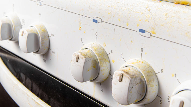 How to Clean Oven Knobs: Easy Tips for a Sparkling Kitchen