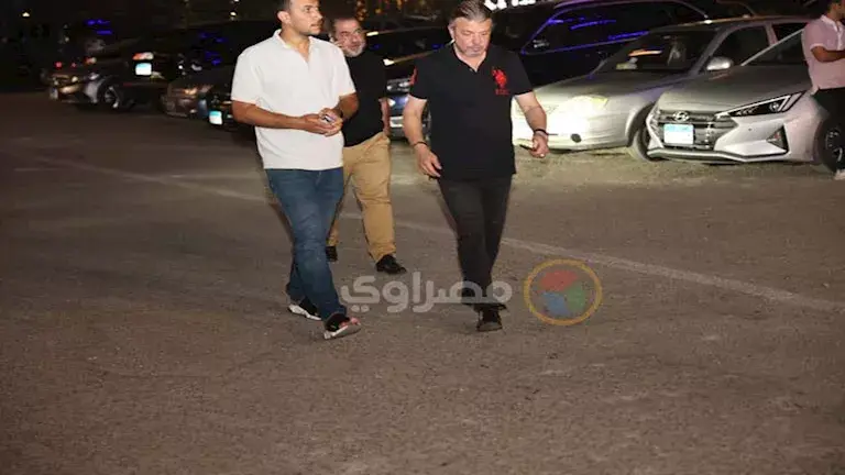 أحمد سلامة يقدم واجب العزاء في سيد صادق