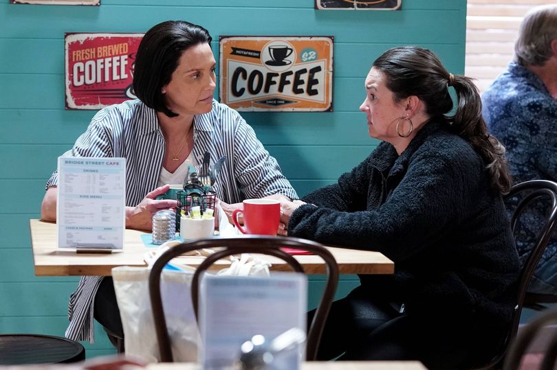 EastEnders' Eve and Stacey talk about their problems in forthcoming episodes