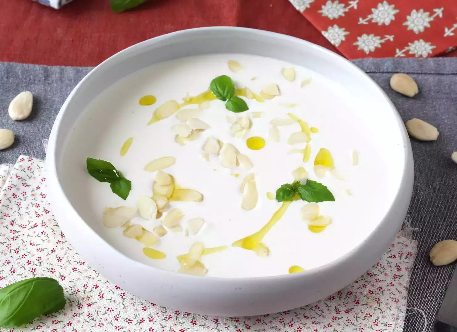 Spanish ajoblanco andaluz: the cold soup that always appeals in the ...