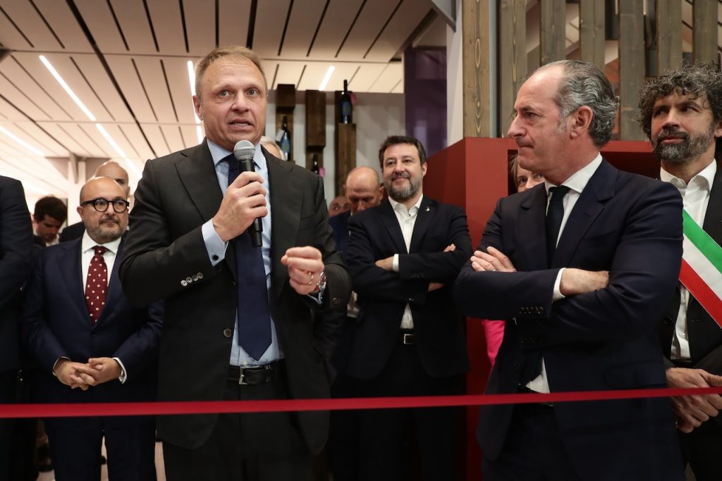 Francesco Lollobrigida e Luca Zaia, in primo piano (foto Imagoeconomica).