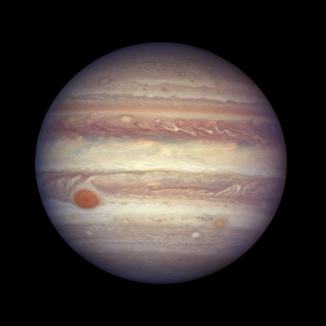 Na obloze budou vidět blízko sebe Venuše a Jupiter, vrcholí roj Perseid