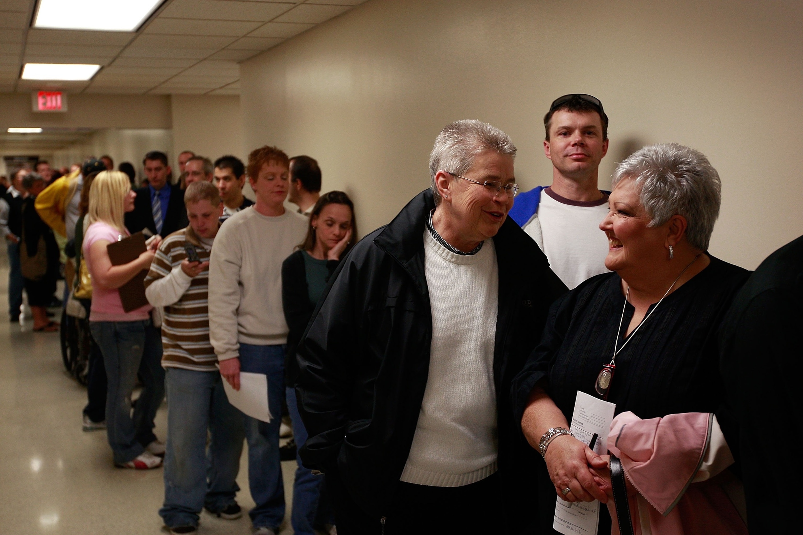 Supreme Court considers Kim Davis petition to overturn same-sex ...