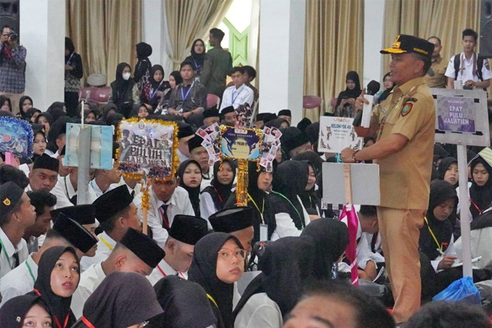 Motivasi Gubernur untuk Mahasiswa Baru UIN Palangka Raya