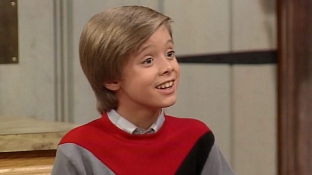 Jonathan Bower (Danny Pintauro) dans la série Madame est servie.