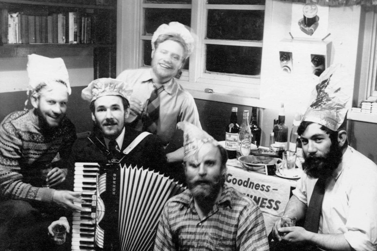 Remains of British man who died in Antarctica found in melting glacier