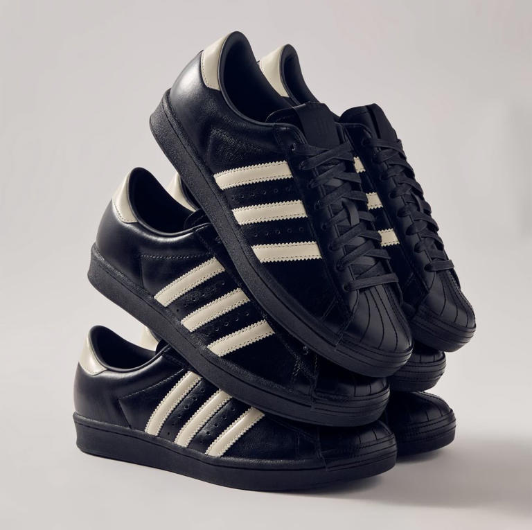 Kith Ronnie Fieg × adidas Superstar 24 Kith Ronnie Fieg × adidas Superstar 24 Ronnie Fieg Previews