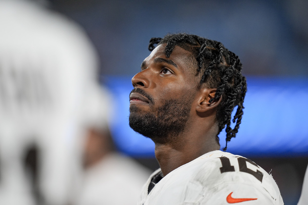 Surprising Fan Behavior Toward Shedeur Sanders Shown in Camera Footage  Released Sunday