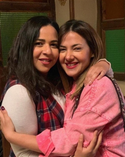 دنيا سمير غانم وإيمي سمير غانم