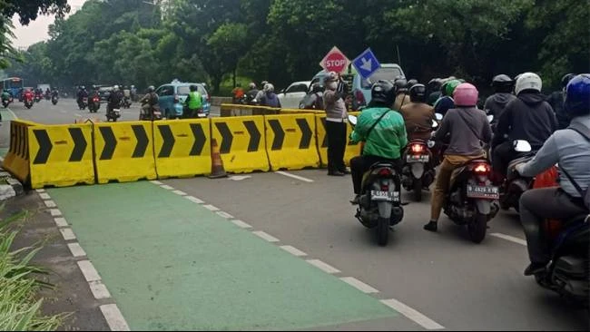 Proyek Saluran Air dan Rekayasa Lalulintas di Fatmawati Berlangsung hingga 2026