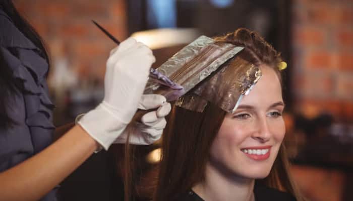 How To Make Natural Hair Colour At Home Using Tea And Coffee For A ...