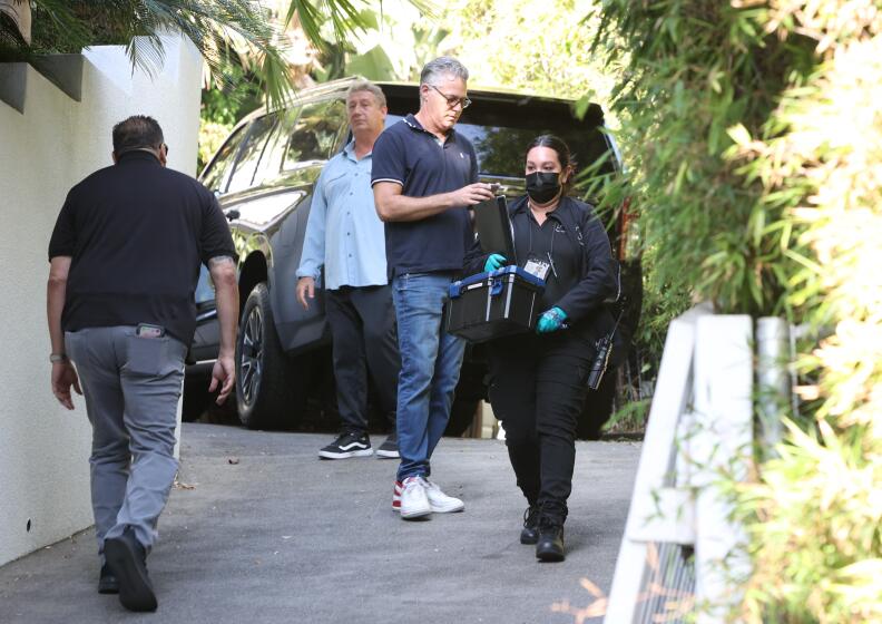 4 arrested in breakin at Brad Pitt's home, other residences, sources say