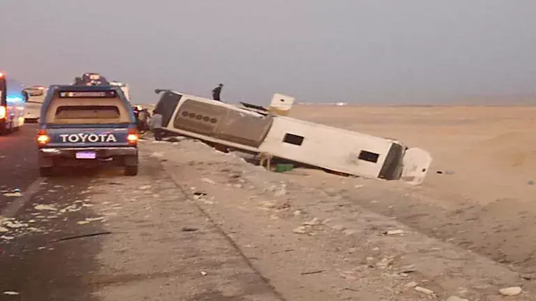 حادث تصادم بين أتوبيس (1)