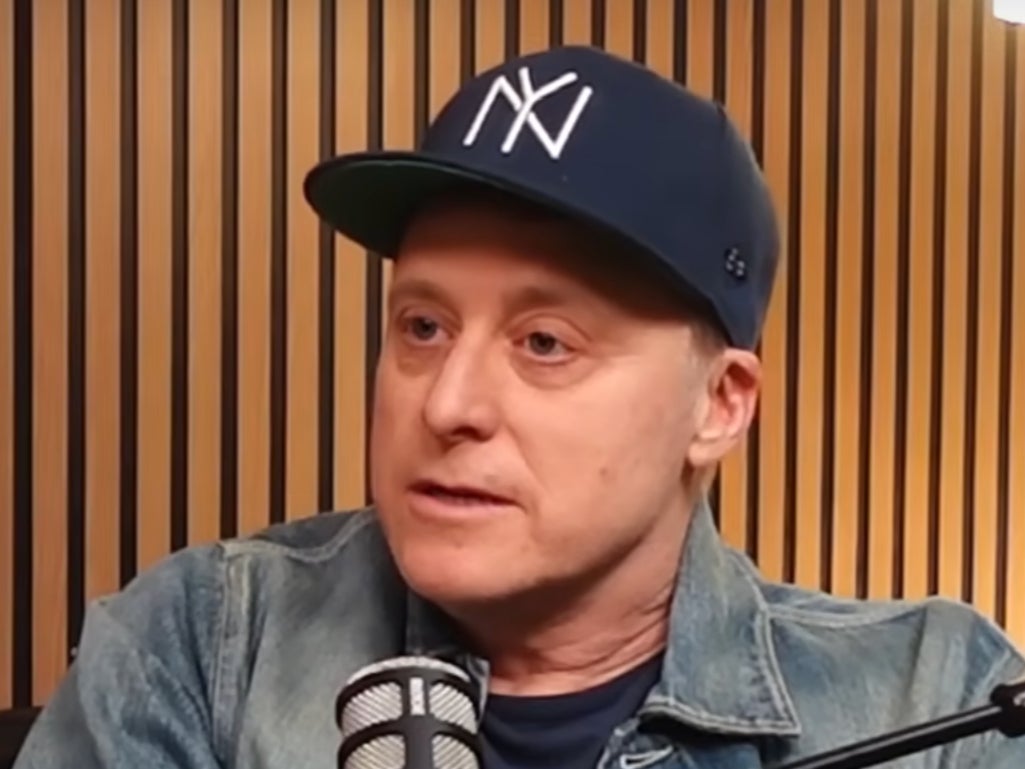 Alan Tudyk said he was dropped from ‘I, Robot’ publicity (YouTube)