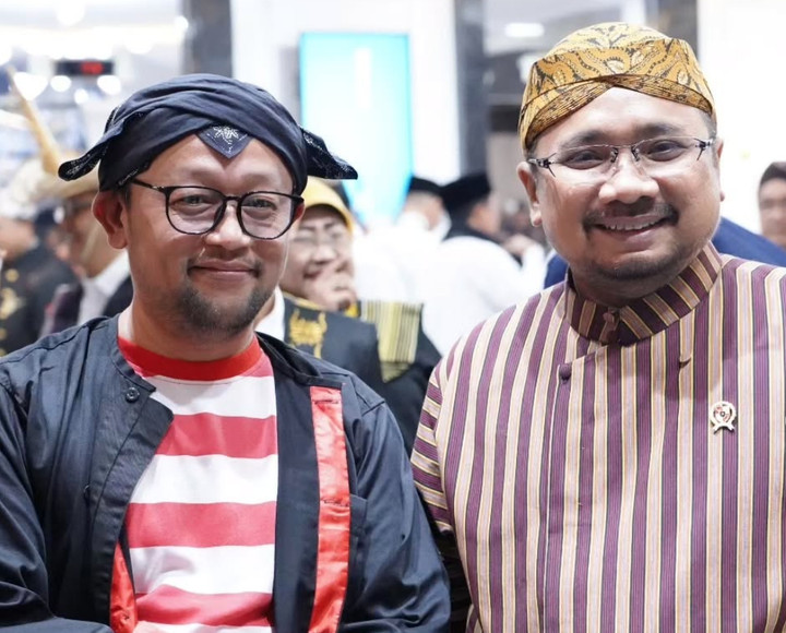 KPK memperpanjang pencegahan mantan Menteri Agama Yaqut Cholil Qoumas ke luar negeri.