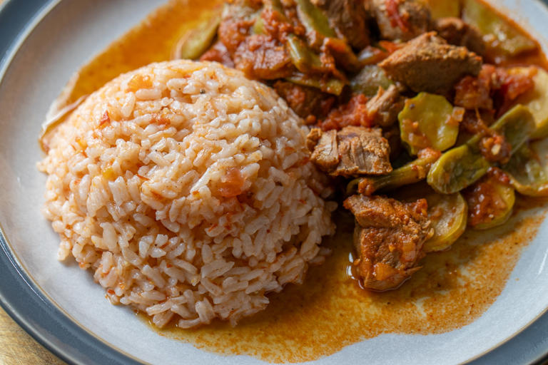 Tomato and rice recipe - Turkish domatesli pilav