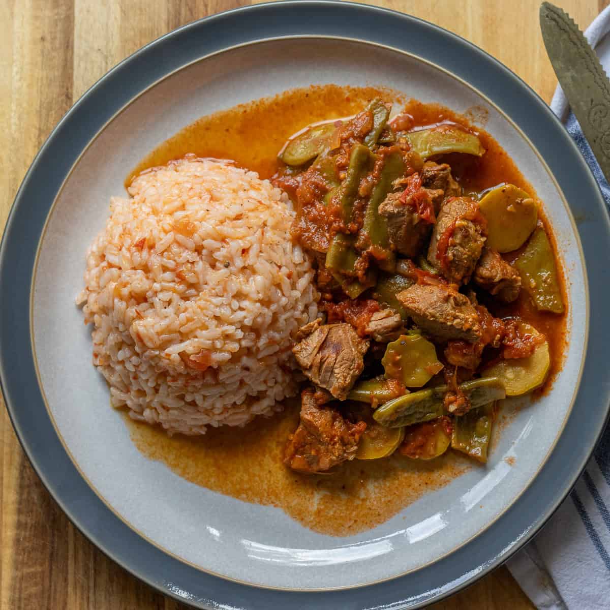 Tomato and rice recipe - Turkish domatesli pilav