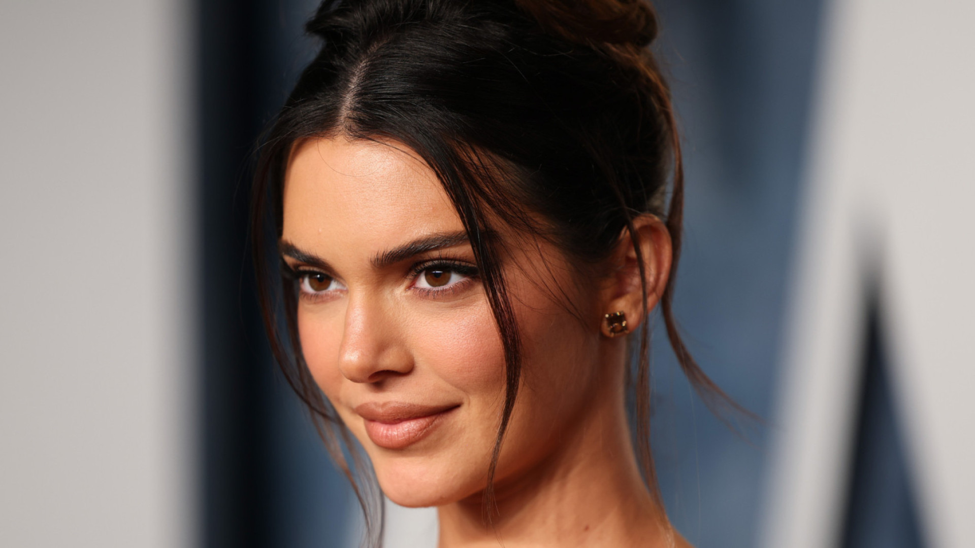 Mulheres famosas que se parecem muito com homens famosos