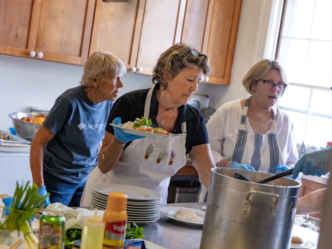 Rhode Island Foundation awards 375,000 in grants for services to