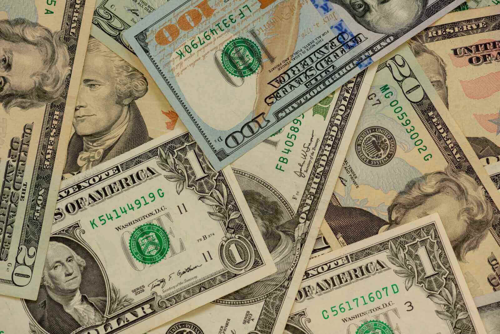 Dollar Trades Lower as CPI Report Boosts Chances of a Fed Rate Cut Dollar Trades Lower as CPI Report Boosts Chances of a Fed Rate Cut