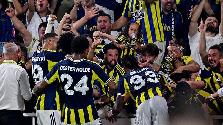 Kadıköye damga vuran an: İrfan Canın düdük yanılgısı, Feyenoordun golü... Fenerbahçe 3 dakikada döndü!