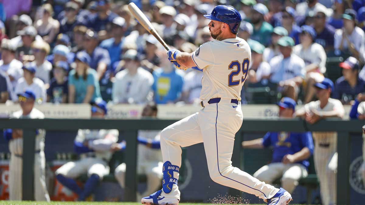 Cal Raleigh enters Ken Griffey Jr. territory amid 2025 home run outburst
