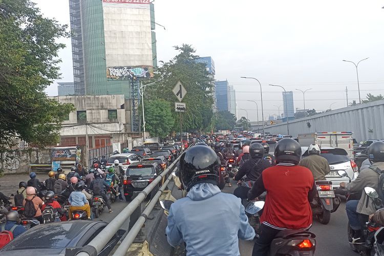 Bukan Prestasi, Jakarta Kalahkan Singapura dalam Jumlah Kendaraan