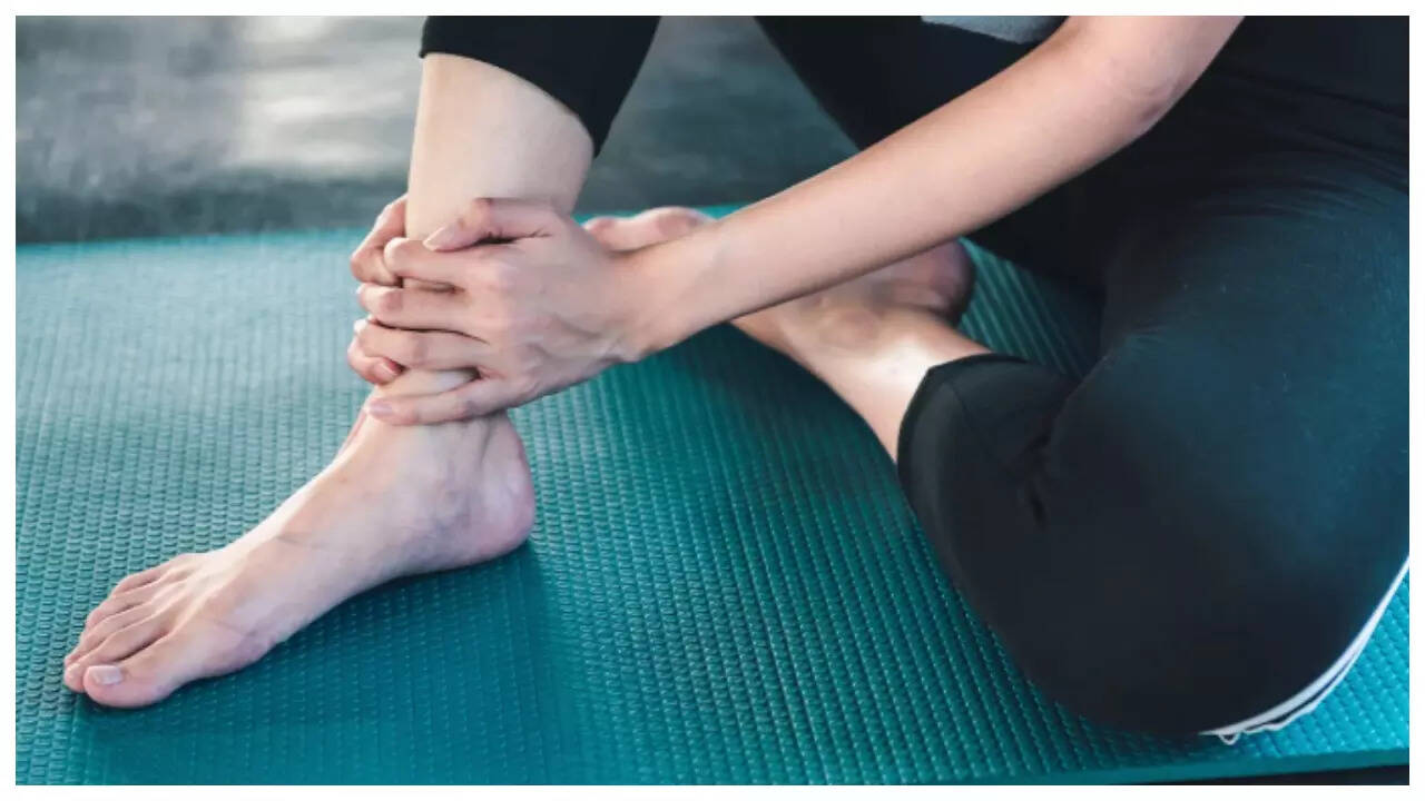 5 early signs of bone damage that require urgent attention