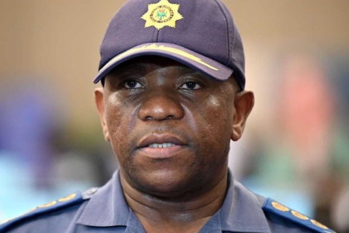 Mkhwanazi directs crowdfunding donations to SAPS Education Trust