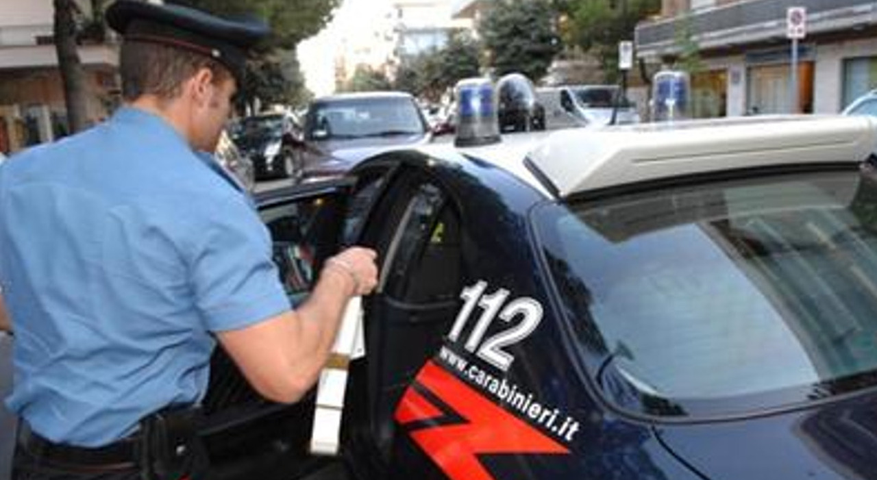 mamma-di-54-anni-uccisa-a-coltellate-in-casa-dall-ex-marito-con-il