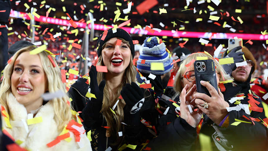 Taylor Swift roasts male NFL fans in 'New Heights' podcast intro