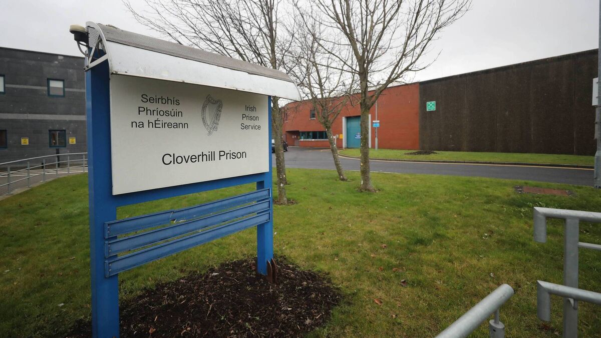 Solicitor \u0026#39;mystified\u0026#39; over absence of prisoner\u0026#39;s autopsy report from DPP file, inquest told