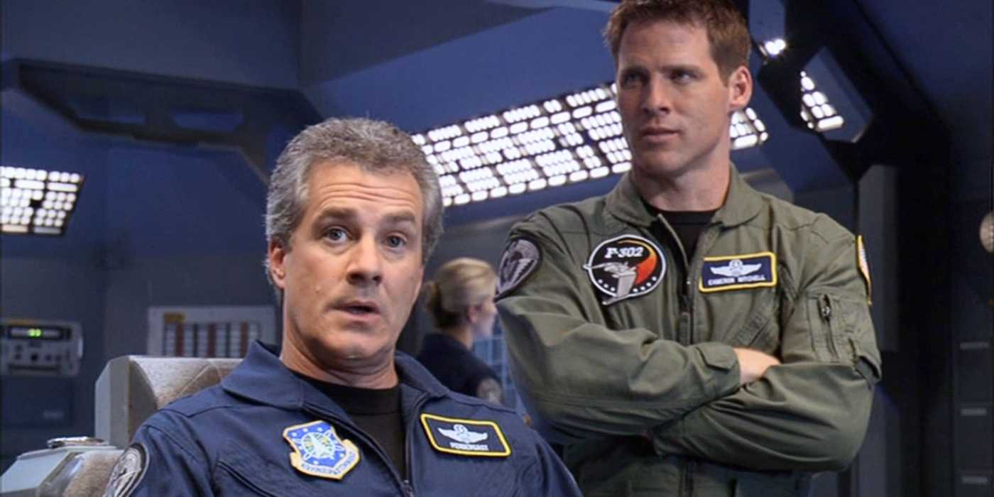 Barclay Hope as Pendergast and Ben Browder as Mitchell on the Prometheus in Stargate SG-1 'Ethon'