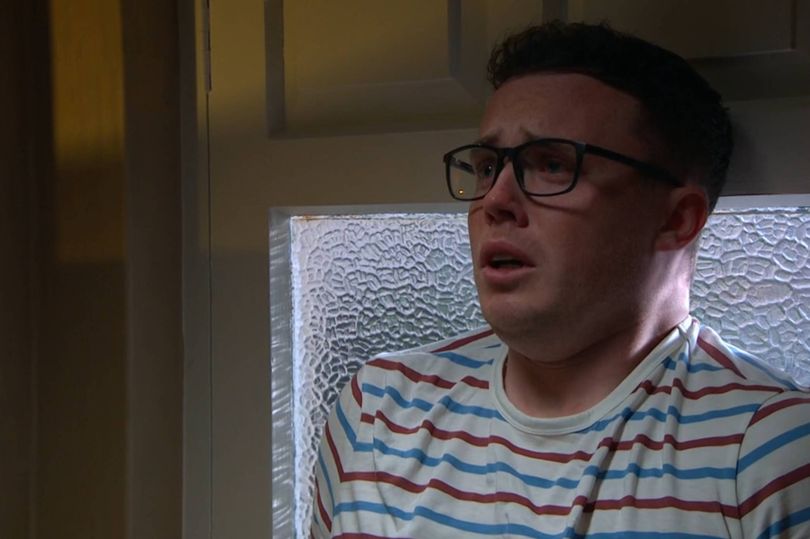 Emmerdale legend 'to return' 31 years after debut to save Vinny Dingle from Mike