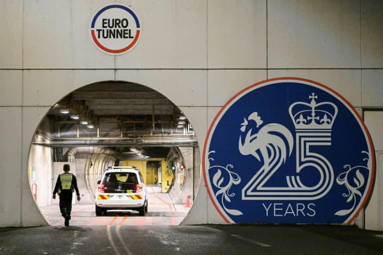 Le tunnel routier sous la Manche, réservé aux employés d'Eurotunnel, lors d'une opération nocturne de maintenance, le 12 février 2023 à Coquelles, dans le Pas-de-Calais