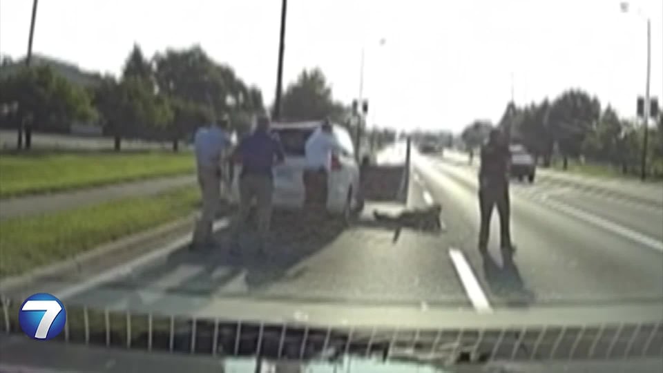 WATCH: Teen leads police on chase, runs from crash which causes shelter ...