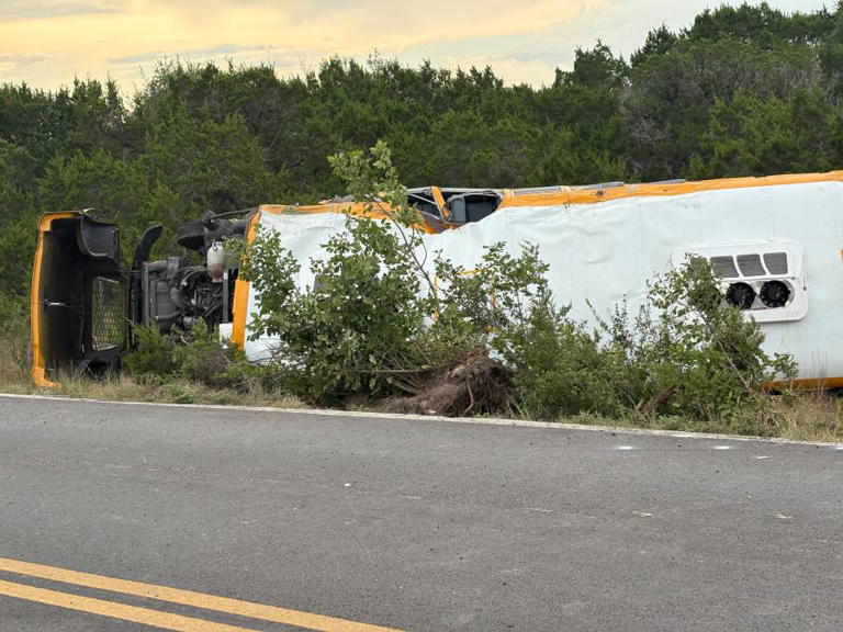 Multiple students injured in leander isd school bus rollover crash