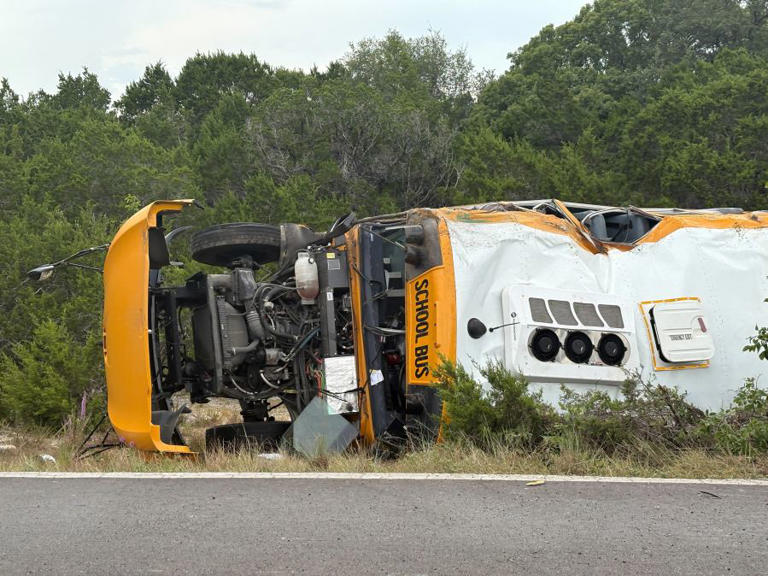 Multiple students injured in leander isd school bus rollover crash