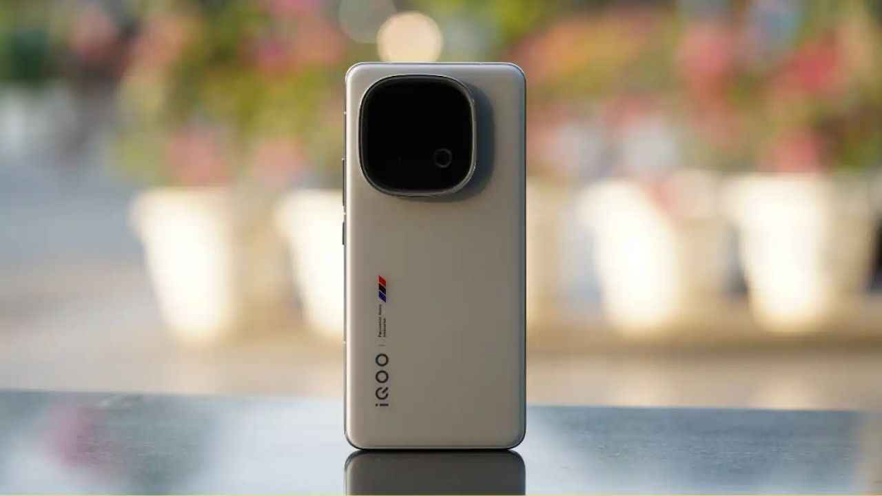 iQOO 15 launch timeline, display, battery, camera, processor and all other  leaks