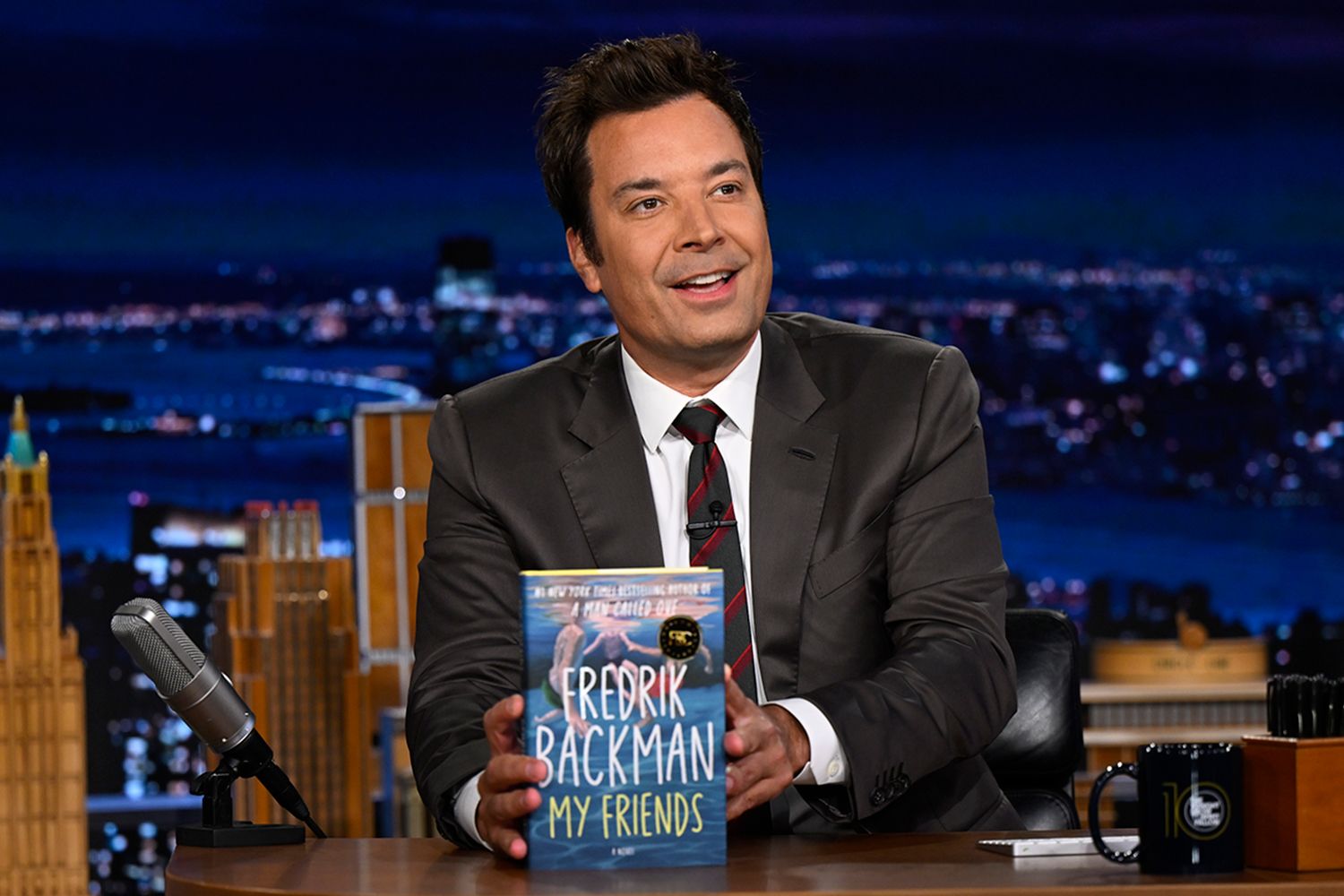Jimmy Fallon's 2025 Summer Book Club Pick Explores an Unlikely ...