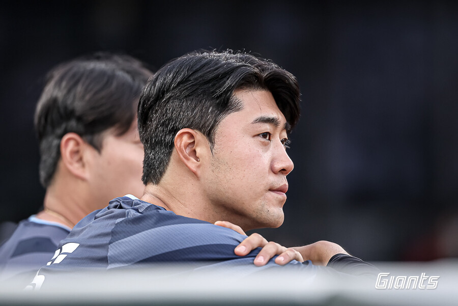 윤성빈 투구 모습